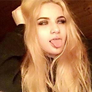 Meet your Posher, Destiny